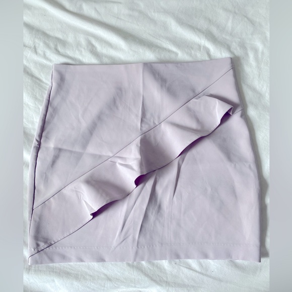 Lavender skirt - Picture 1 of 3